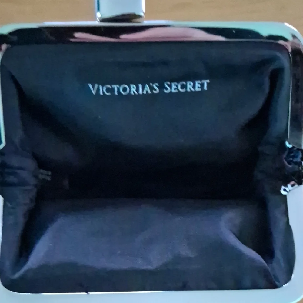 Victoria's Secret Black Sequin Wristlet - Picture 2 of 7